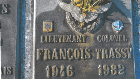 Cérémonie d'hommage au LCL François TRASSY (EA66-Audemard d'Alençon)
